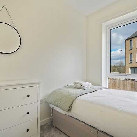 Mersey Way, Spacious 3 Bed Home, Close To Sheffield City Centre & Free Driveway Parking - Perfect For Workers, Groups & Families - Hosted By Stay Host Save Esterno foto